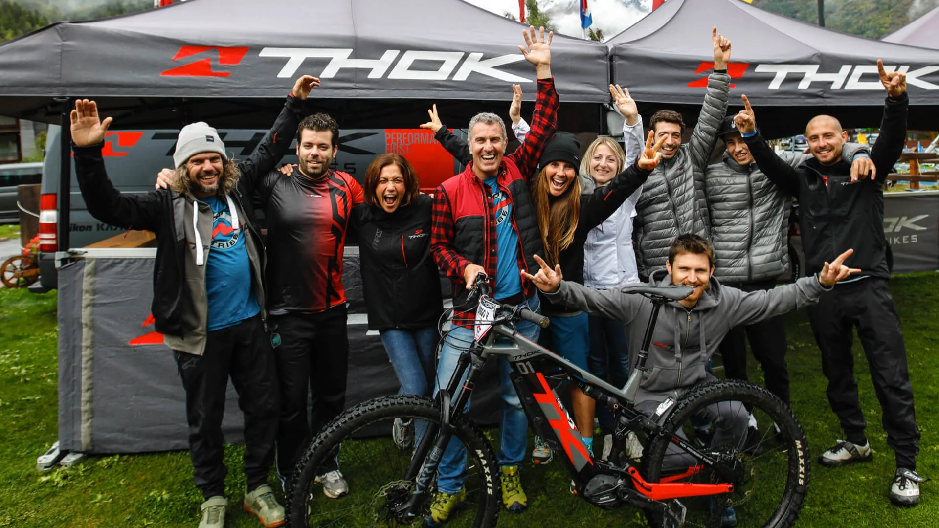 Thok miniature - THOK TRIBE: PASSION AT ITS PUREST FOR THE BRAND’S E-MTBS – AND FOR THE BRAND ITSELF!